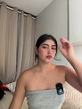 Snapshot of Gaby_zahir_ chatting on May 21, 2026, 1:03 am Gaby zahir online show from May 21, 2026, 1:03 am