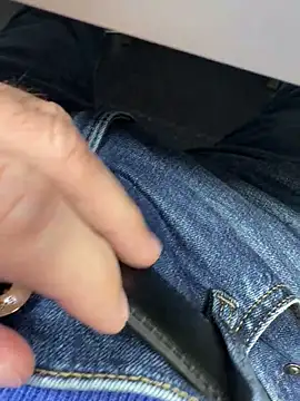 KielerMen online show from November 20, 2025, 2:34 am