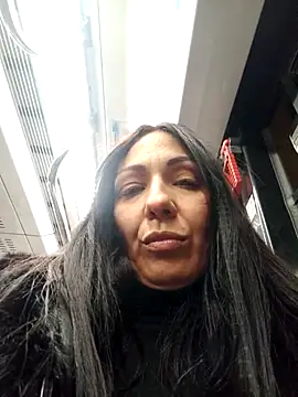 Snapshot of LeticiaWoods chatting on February 15, 2025, 5:28 pm LeticiaWoods online show from February 15, 2025, 5:28 pm