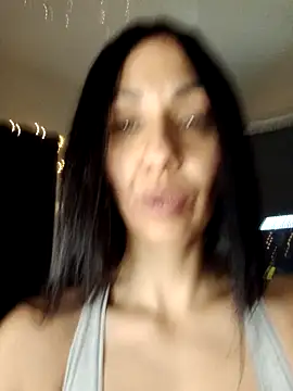 Snapshot of LeticiaWoods chatting on December 6, 2024, 9:15 am LeticiaWoods online show from December 6, 2024, 9:15 am