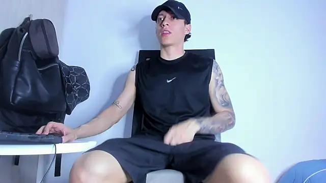 Snapshot of enzo_bvlgari chatting on March 14, 2026, 11:33 pm enzo bvlgari online show from March 14, 2026, 11:33 pm