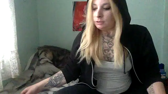 alexabunni online show from July 27, 2026, 5:42 pm
