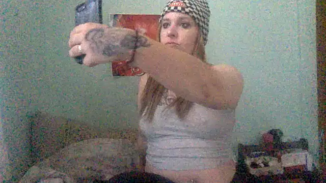 alexabunni online show from October 24, 2025, 1:21 pm