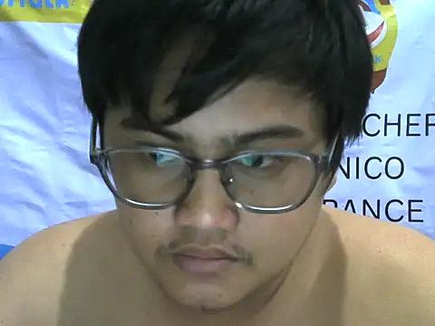Snapshot of Yummy_Tommy21 chatting on October 8, 2025, 8:09 pm Yummy Tommy21 online show from October 8, 2025, 8:09 pm