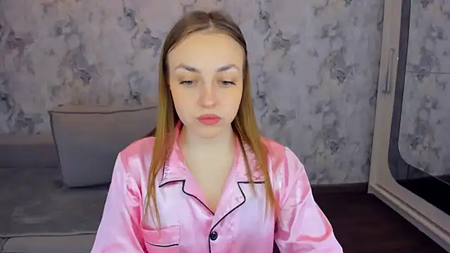 Snapshot of JessicaNickson chatting on February 17, 2025, 9:24 am JessicaNickson online show from February 17, 2025, 9:24 am