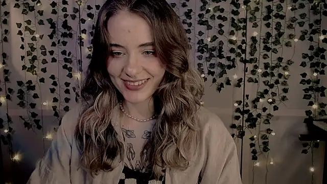 risha laas online show from February 8, 2025, 8:10 pm