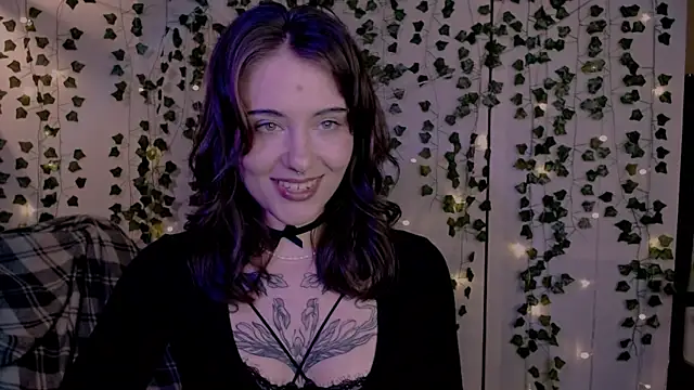 risha laas online show from September 25, 2025, 8:15 pm