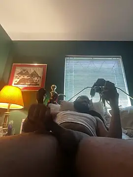 sukisnpaii online show from March 27, 2026, 7:37 pm