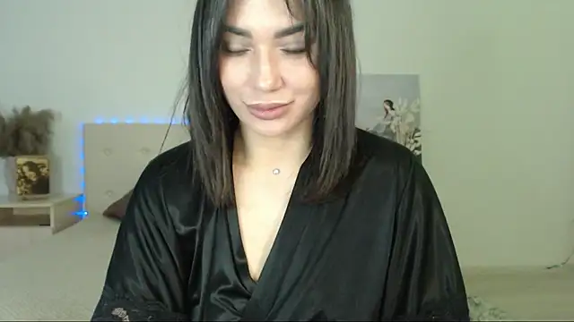 Snapshot of RoxannePure chatting on February 25, 2025, 5:30 am RoxannePure online show from February 25, 2025, 5:30 am