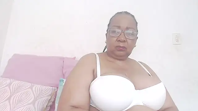 KinkyRicoSaisyours online show from November 10, 2025, 6:29 am