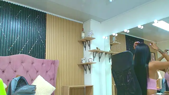 BARBIE BROWNN online show from November 10, 2025, 2:00 pm