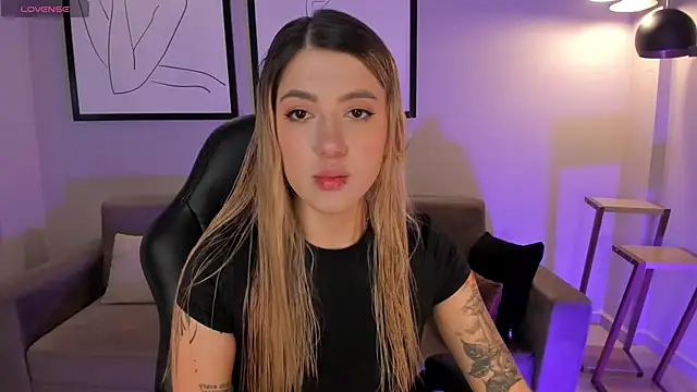 EveBensonX online show from September 20, 2025, 7:08 pm