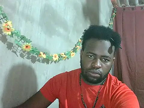 2ocmaxi online show from December 17, 2025, 6:35 pm