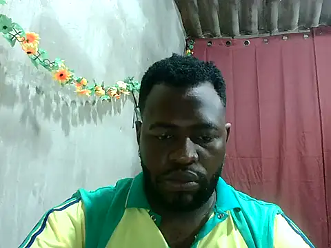 2ocmaxi online show from October 18, 2025, 3:14 pm