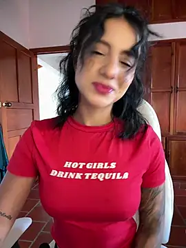 Snapshot of Ale_Lewis chatting on January 12, 2026, 8:58 pm Ale Lewis online show from January 12, 2026, 8:58 pm