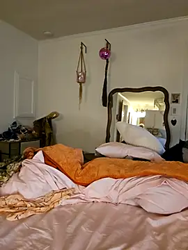 Snapshot of mossy_kiss chatting on September 23, 2025, 12:56 pm mossy kiss online show from September 23, 2025, 12:56 pm