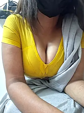 Snapshot of Steamyfuck96 chatting on July 23, 2026, 6:15 pm Steamyfuck96 online show from July 23, 2026, 6:15 pm