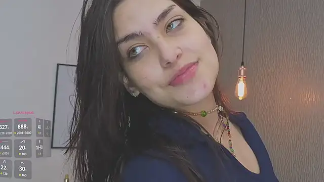 Snapshot of Alexa_Thaylor_ chatting on May 6, 2026, 4:11 pm Alexa Thaylor online show from May 6, 2026, 4:11 pm
