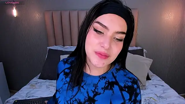 Snapshot of Alexa_Thaylor_ chatting on March 20, 2025, 2:32 pm Alexa Thaylor online show from March 20, 2025, 2:32 pm