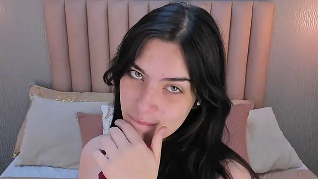 Snapshot of Alexa_Thaylor_ chatting on September 17, 2025, 2:19 pm Alexa Thaylor online show from September 17, 2025, 2:19 pm