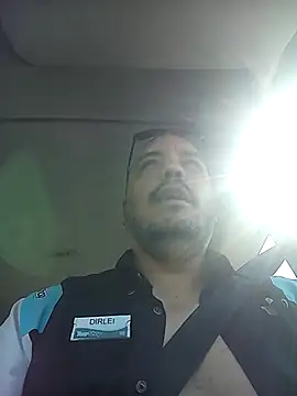 RobertoBuzios22 online show from March 4, 2026, 11:40 am