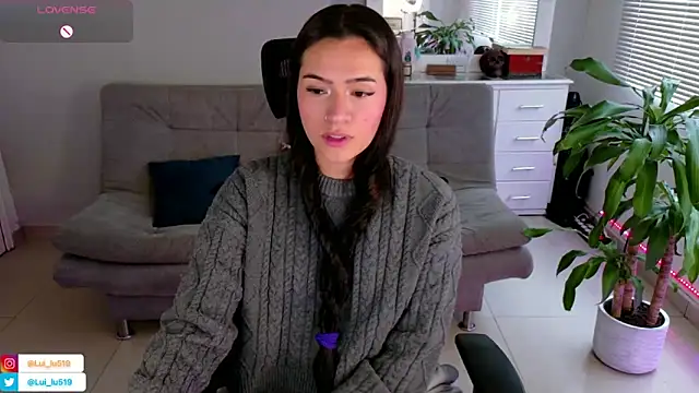Snapshot of ImLui_lu chatting on February 22, 2025, 8:20 pm ImLui lu online show from February 22, 2025, 8:20 pm