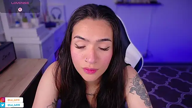 ImLui lu online show from November 12, 2025, 11:30 pm