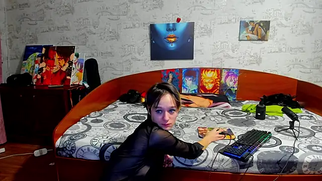 KagamiTayga online show from November 14, 2025, 2:37 am