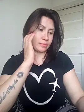 ROXOLANAA SEXY online show from May 5, 2026, 1:58 pm