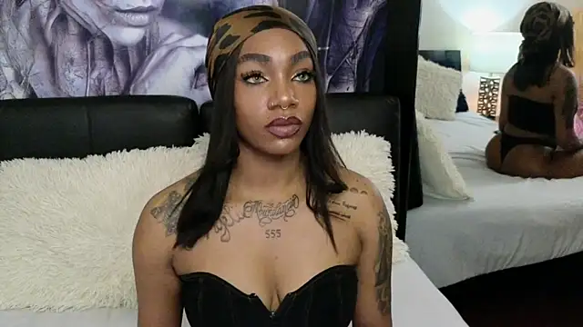Snapshot of emely_brandon chatting on September 15, 2025, 9:43 am emely brandon online show from September 15, 2025, 9:43 am