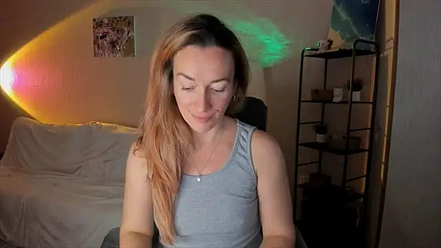 RebeccaMartinez online show from November 9, 2025, 7:34 am