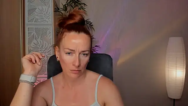 RebeccaMartinez online show from May 27, 2026, 8:32 am