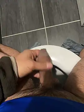 mattexhibe online show from March 8, 2025, 11:18 pm