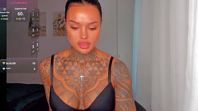 Snapshot of pantera_flashh chatting on November 5, 2025, 1:25 pm pantera flashh online show from November 5, 2025, 1:25 pm