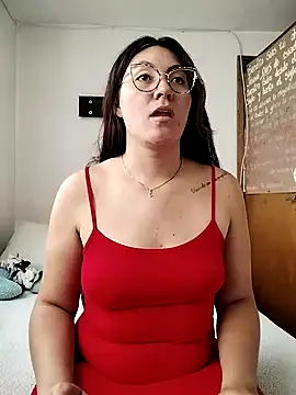 Snapshot of katha_steele_ chatting on February 7, 2025, 4:14 pm katha steele online show from February 7, 2025, 4:14 pm
