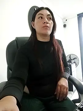 katha steele  online show from April 29, 2026, 1:04 pm