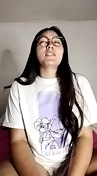 Snapshot of katha_steele_ chatting on January 30, 2025, 10:29 am katha steele online show from January 30, 2025, 10:29 am