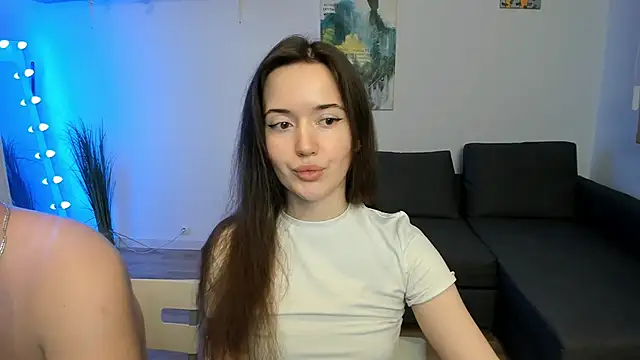 PollyFlame online show from November 25, 2025, 9:37 pm