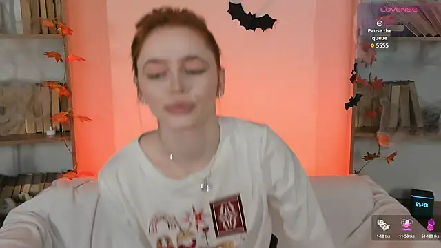 Phoenix Margo online show from October 26, 2025, 3:29 am