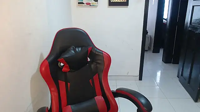 Liamiler01  online show from February 17, 2026, 3:53 pm