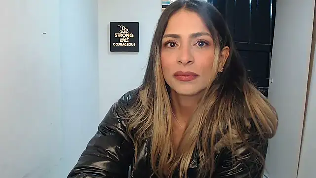 Liamiler01  online show from November 20, 2025, 9:32 am