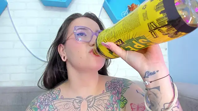 Snapshot of DEVA_BLUE_ chatting on February 26, 2025, 8:50 am DEVA BLUE  online show from February 26, 2025, 8:50 am