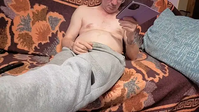 cumloverboyxx69 online show from March 15, 2026, 6:26 pm