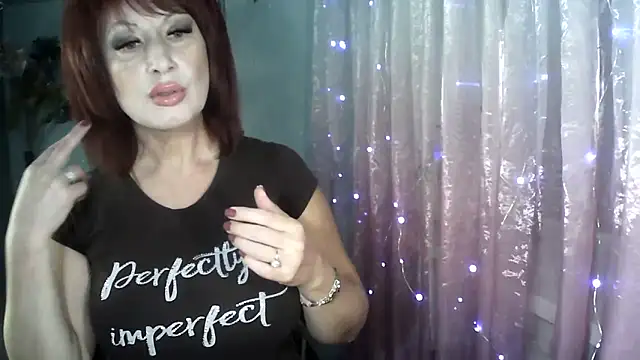 Faraira17 online show from November 14, 2025, 3:43 am