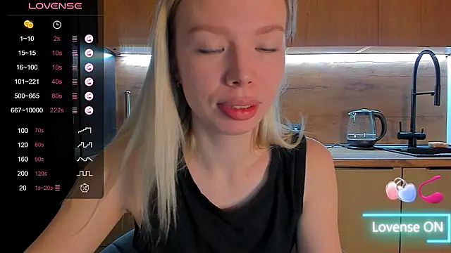Olivia Bells online show from March 13, 2026, 10:04 pm