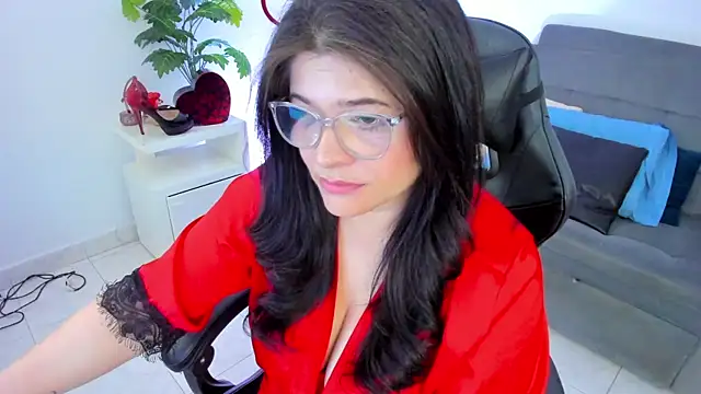 Snapshot of BellaFlaming chatting on February 19, 2025, 12:33 pm BellaFlaming online show from February 19, 2025, 12:33 pm