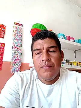 ELVERGON43267 online show from December 7, 2024, 7:38 pm