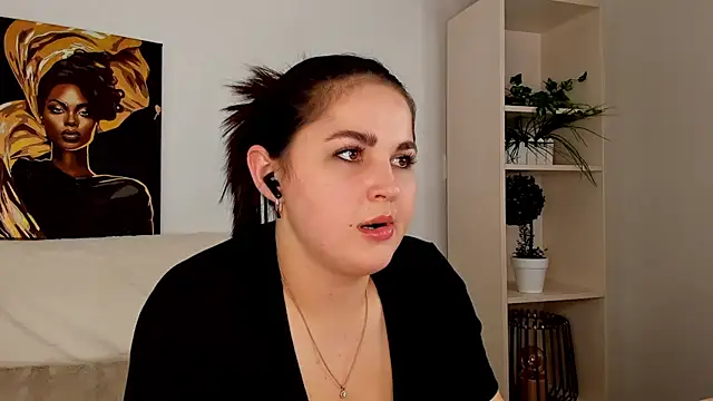 Snapshot of Talla_a chatting on February 26, 2025, 5:31 pm Talla a online show from February 26, 2025, 5:31 pm