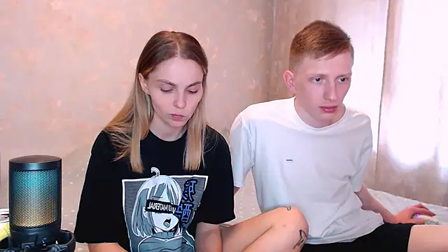 juliaanddima online show from June 10, 2026, 8:04 am