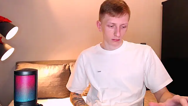 Snapshot of juliaanddima chatting on November 1, 2025, 7:46 am juliaanddima online show from November 1, 2025, 7:46 am